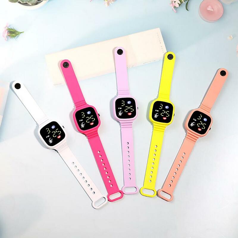 Wear-resistant  Delicate Student Electronic Watch Portable Wrist Watch Square Dial   Daily Accessory