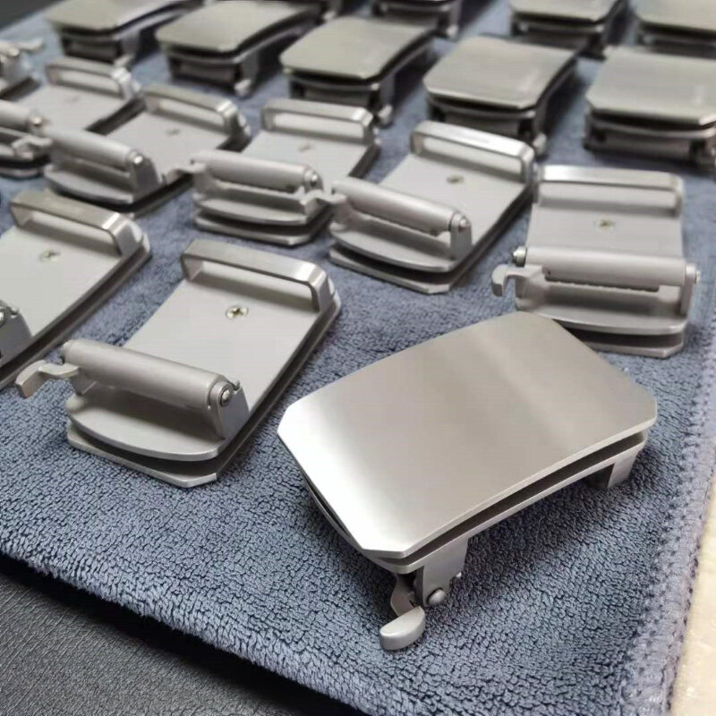 35/38mm Titanium Trigger Automatic Buckle for Inner-wearing Business Belts Ultra-light Anti-allergy Buckles Brushed Surface