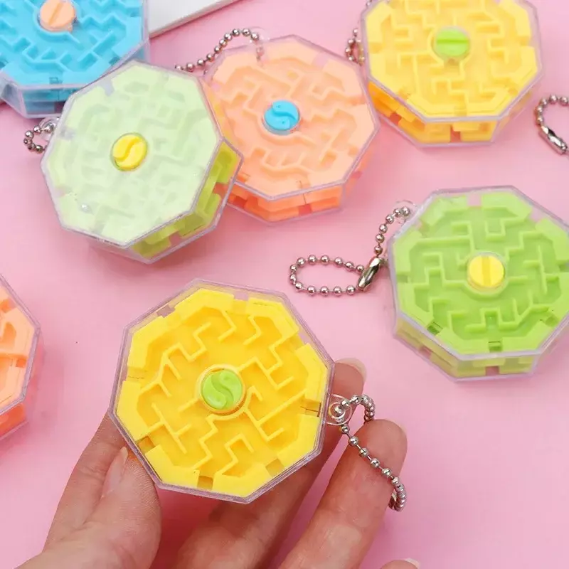 1 buah sepuluh sisi tiga-dimensi labirin kreatif 3D manik-manik bergulir dengan gantungan kunci hadiah pesta ulang tahun anak taman kanak-kanak