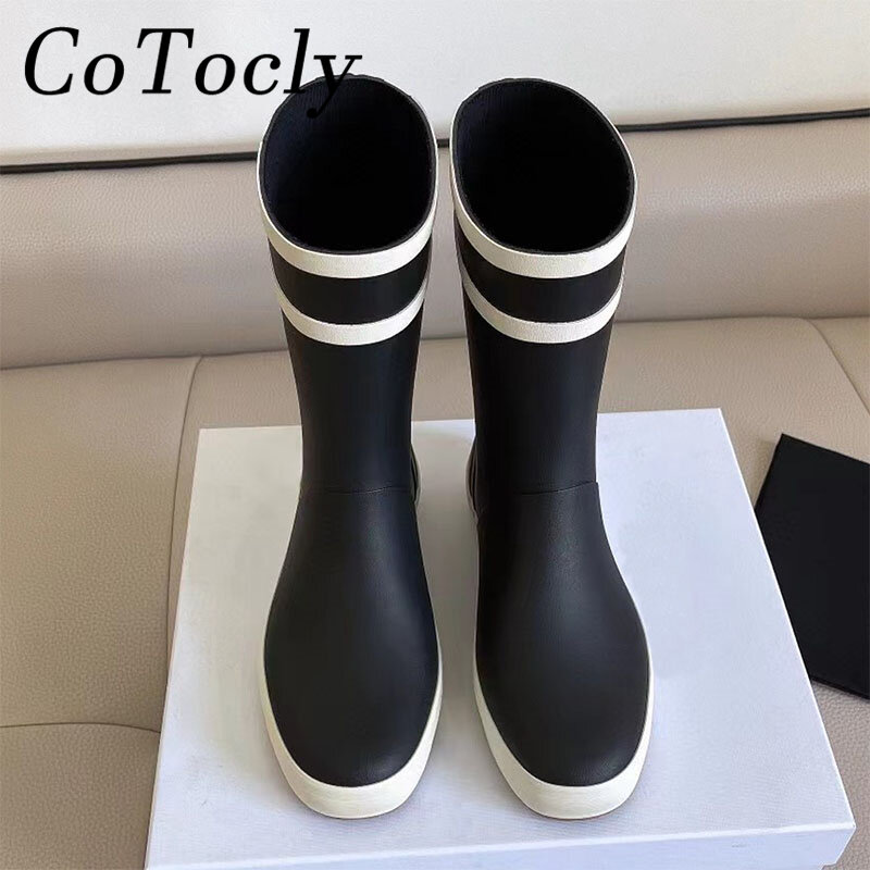 2024 New Flat Rain Boots Women Black Round Toe Short Boots Female Autumn Rubber Waterproof RainBoots Runway Rain Shoes Women