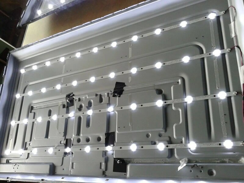 Bande de rétroéclairage LED pour Philips 50PUS6504/12 50PUS6554/12 50PUS6554 50PUS6504 LB-DM3030-GJD3X3504X11AM92-1-Y 4 pièces