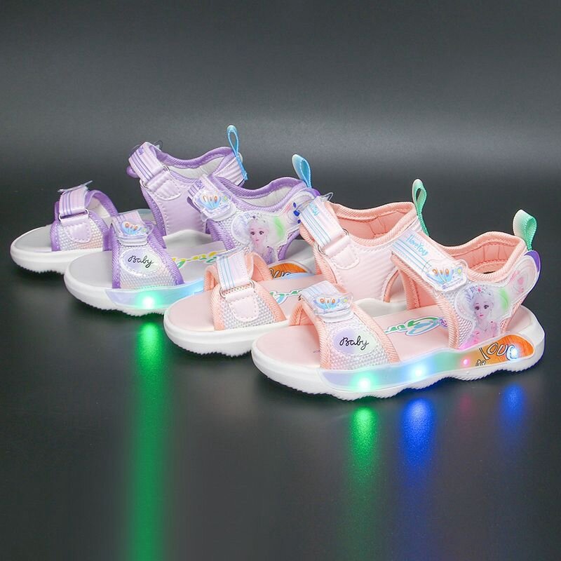 Sandales de plage pour filles, chaussures d'été pour bébés, princesse, lumière LED, chaussures de bain pour la maison