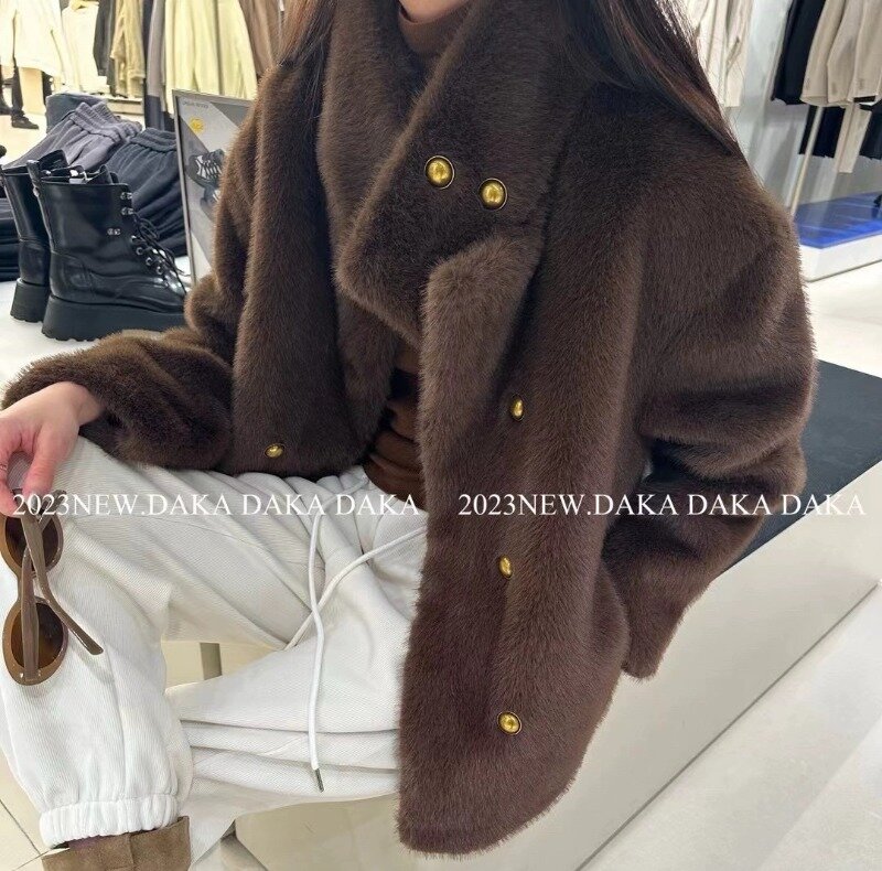 気質Xiaomioxiang fengミンクのフリースと毛皮の統合コート、ダブルブレスト、厚みのある、単色、女性の服