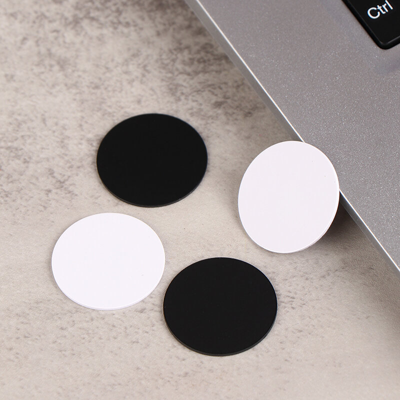 5 buah dapat ditulis ulang hitam putih Ntag215 NFC koin bulat 504 Bytes cerdas label kartu Ntag215 25mm untuk permainan ponsel NFC