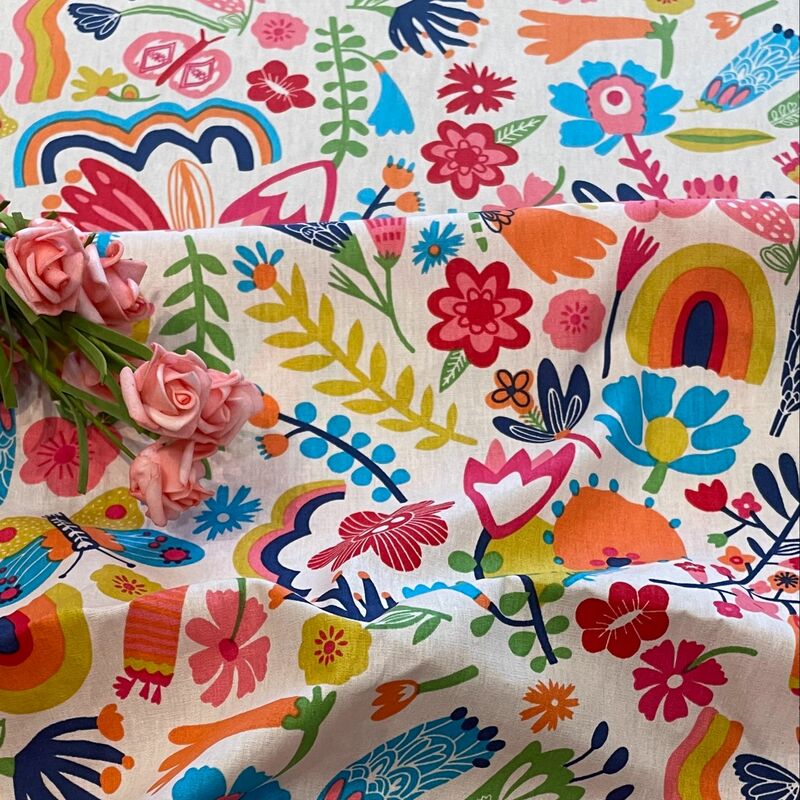 ชุดกระโปรงผ้าตัดเย็บผ้าพิมพ์ลายดิจิทัลผ้าป๊อปลิน40S ผ้าพิมพ์ลายดอกไม้สีชมพูผ้าคอตตอน100% ผ้าแบบอิสระต่อกัน