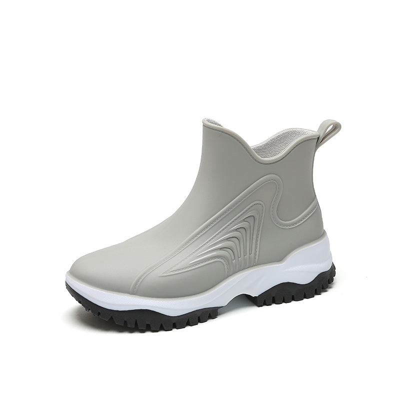 2023 primavera nuova moda scarpe da acqua stivali da pioggia di lusso per le donne scarpe da pioggia corte in gomma da donna stivali impermeabili alla caviglia