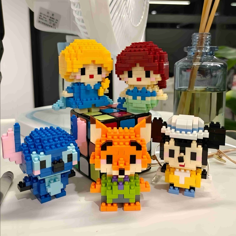 Disney Anime Prinses Bouwstenen Stitch Mickey Mouse Mini Action Speelgoed Figuren Blokken Speelgoed Stenen Monteren Speelgoed Kids Geschenken