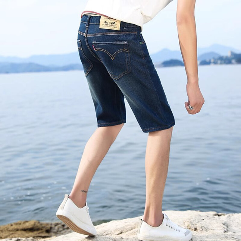 Shorts de jeans reto perfurado masculino, estilo fino, na moda, versátil, jeans Capris, verão, novo, 2024