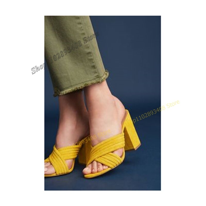 Женские замшевые шлепанцы на массивном высоком каблуке, желтого цвета, однотонные, с открытым носком, без застежки, модная выразительная обувь, 2023