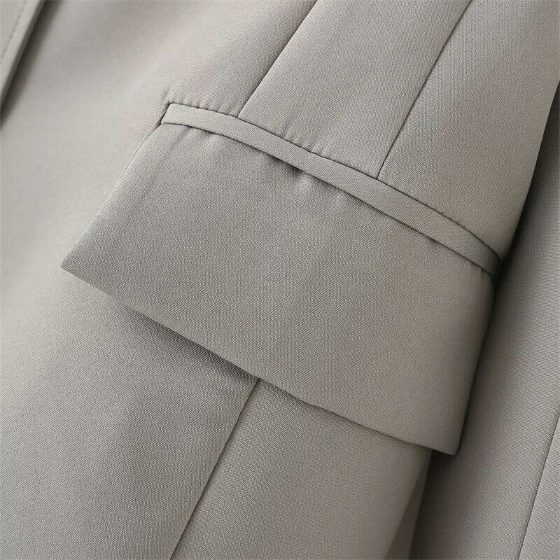 KEYANKETIAN-Chaqueta de traje gris claro para mujer, chaqueta de estilo Retro con solapa de un solo pecho, bolsillos, detalle de costura, prendas de vestir exteriores, novedad de 2024