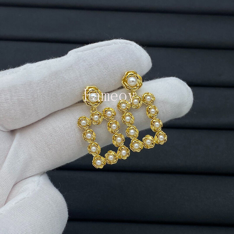Pendientes geométricos con incrustaciones de perlas de imitación para mujer, nueva moda, 2024