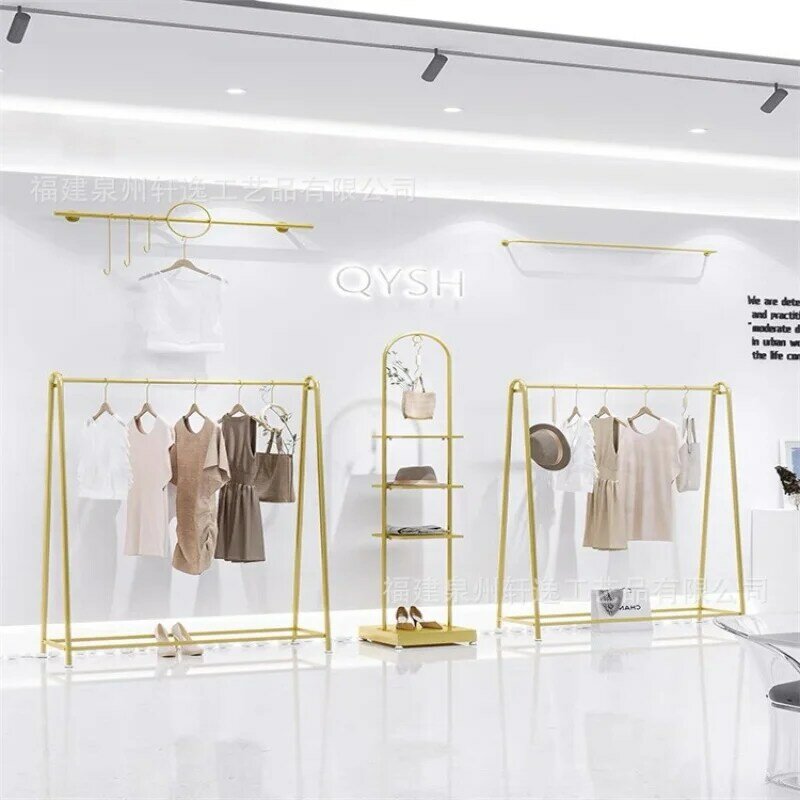 Benutzer definierte, Boutique Wand montage Set Kleider ständer zeigen goldene Schiene Kleider ständer
