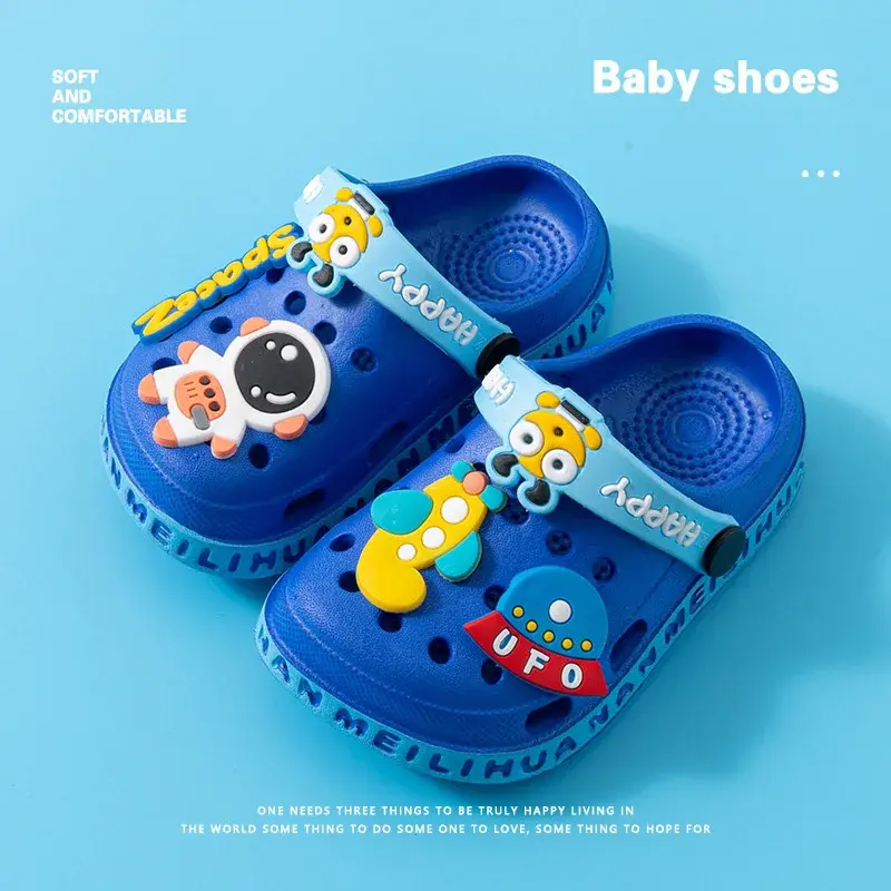 Buty ogrodowe dziecięce słodkie EVA Cartoon sandały plażowe niemowlęta klapki na lato wysokiej jakości miękkie dziecięce kapcie na zewnątrz buty z klapką