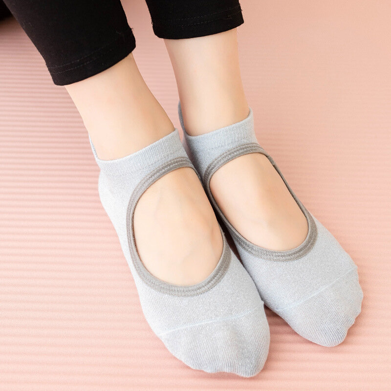 เงินโยคะโยคะถุงเท้าผู้หญิงฟิตเนส Backless Non-Slip Grips Breathable Cotton Pilates บัลเล่ต์เต้นรำ Barefoot ถุงเท้าออกกำลังกาย
