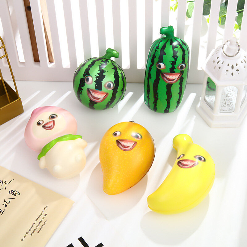 Divertente simulazione Spoof Fruit Series PU giocattoli a rimbalzo lento bambini adulti Angry Venting Decompress Toys Fun Pinch Music Fidget Toys