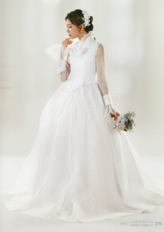 KoreaインポートされたKhanbik花嫁の手刺繍された女性本物の大規模なイベントパフォーマンス服