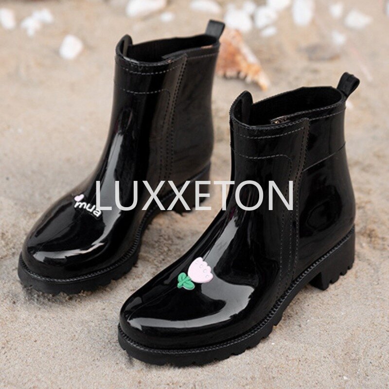 Stivali da pioggia da donna scarpe in gomma impermeabili scarpe da lavoro antiscivolo con suola spessa per motivi 2023New Fashion Botas De Mujer