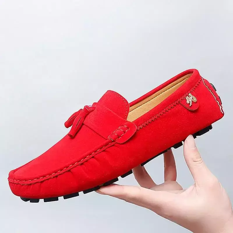 Mocasines informales para hombre y mujer, zapatos de conducción suaves y cómodos, con borde de Metal, con flecos rojos