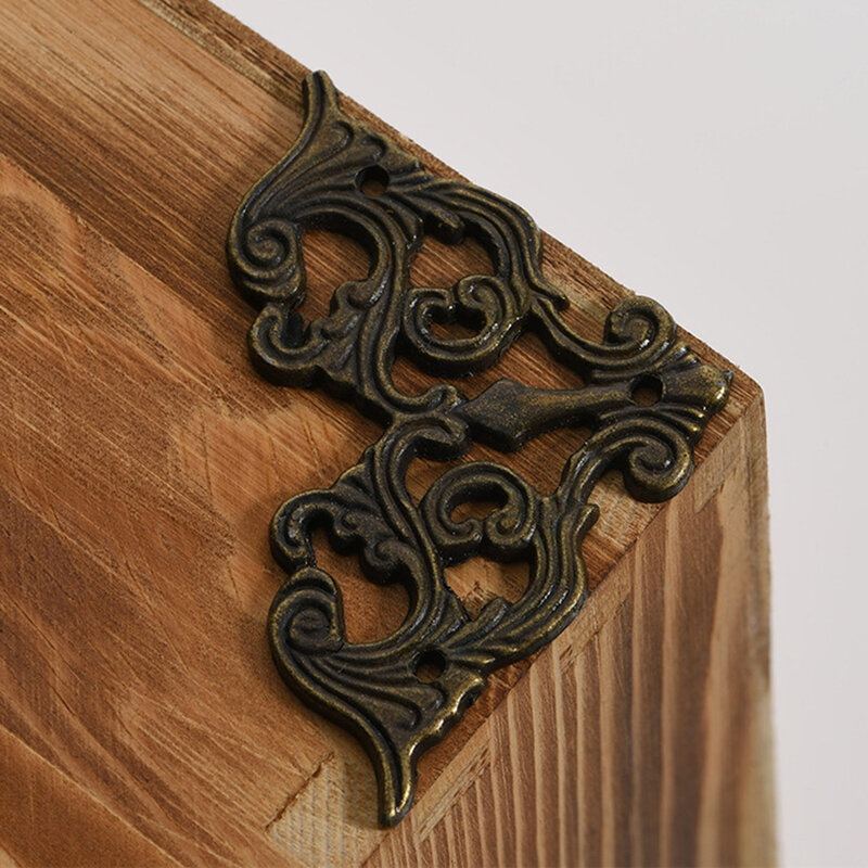 新しい中国のアンティークコーナーボックスの装飾蝶亜鉛合金木製ボックスコーナーブロンズ鉄