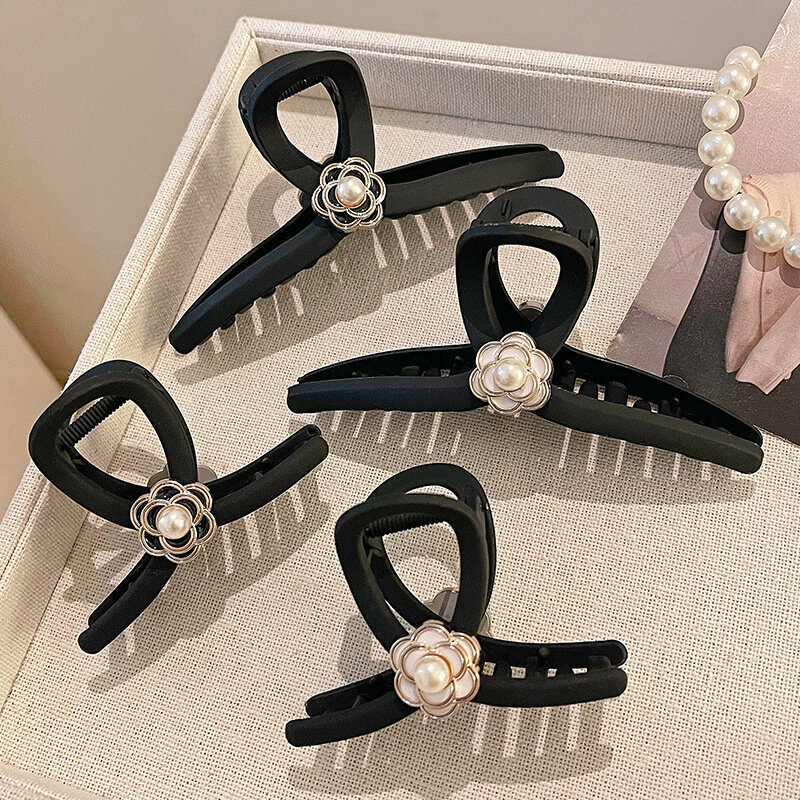 TwinkLei Elegant Women Hair Claws with Flower Black White Hairpins Korean Shark Clip Crab Hair Accessories Ponytail Headwear