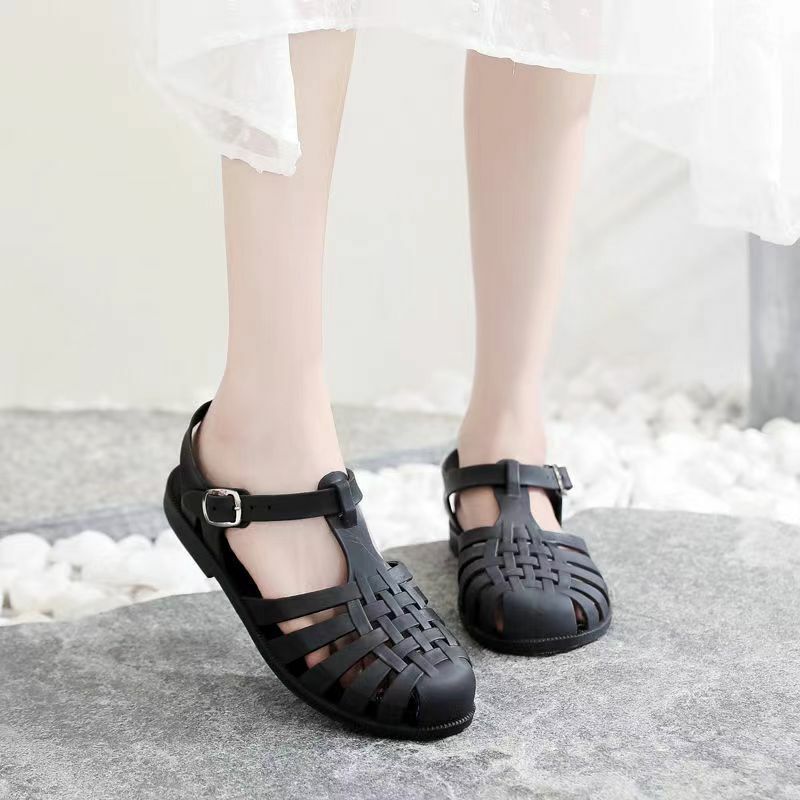 New Women's Summer Baotou Hollow Out Flat Sole Sandals Soft Sole Non Slip Breathable Beach Sandals Free Shipping Student Sandals