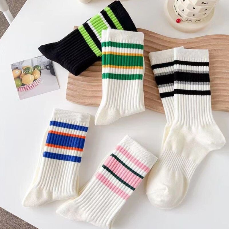 Harajuku Striped Socks for Woman Men Street Hip Hop Skateboard Breathable Fashion Mid Tube Couple Sports Socks Random Color