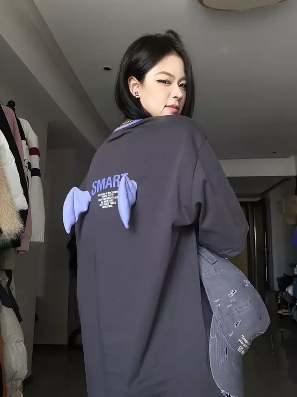 Harajuku ปีศาจปีกเสื้อยืดผู้หญิงหลวมเสื้อแขนสั้น High Street Y2k Top Goth คู่ขนาดใหญ่กราฟิกเสื้อ T ผู้หญิงเสื้อผ้า