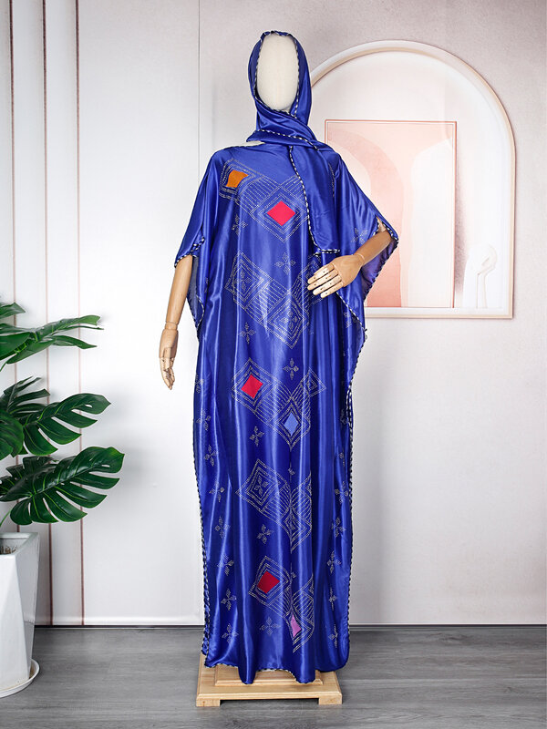 Gaun ukuran Plus Eropa dan Amerika Serikat gaun wanita Afrika populer jubah panjang bor panas Muslim dengan syal kepala A-60