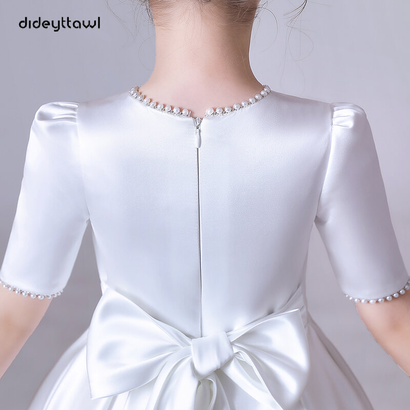 Dideyttawl 화이트 소프트 새틴 진주 우아한 소녀 첫 영성체 드레스, 콘서트 웨딩 파티 반팔 주니어 들러리 가운