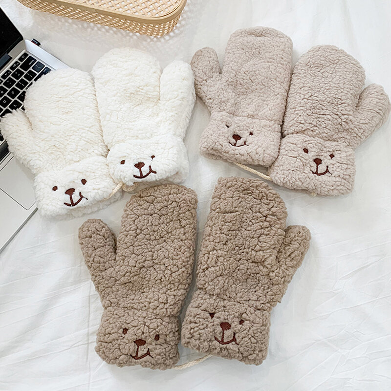1Pairs wzór niedźwiedzia miękki pluszowy rękawiczki dla kobiet zimowe ciepłe zagęścić rękawiczki bez palców dziewczyny studenci Outdoor Keep Warmer Glove