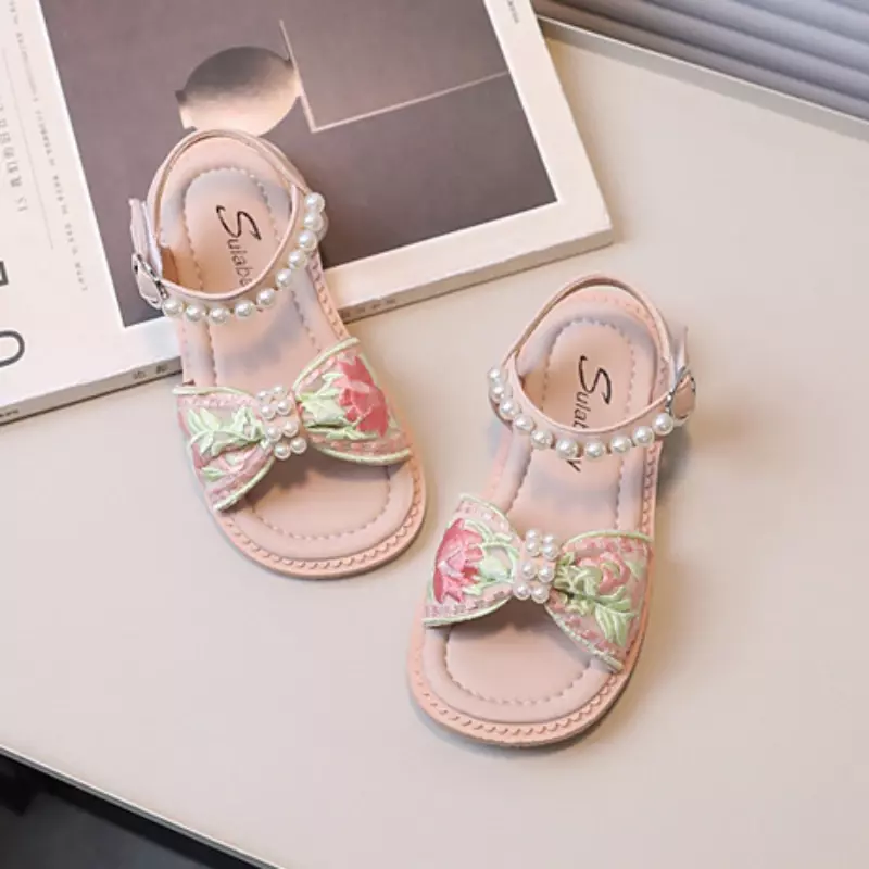 Sandalias planas con perlas para niñas, zapatos de verano, estilo playero, bordadas, con correa en el tobillo, a la moda