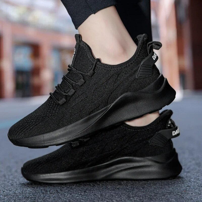 Sapatos esportivos casuais Damyuan para homens e mulheres, tênis de malha, tênis leves, confortáveis, pretos, plus size 36-46, novos