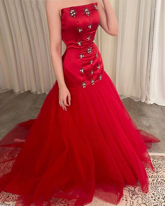 Czerwone suknie wieczorowe bez ramiączek 2024 nowe kryształowe koraliki satynowe tiulowe do podłogi na formalną okazję DressesML-101 na studniówkę