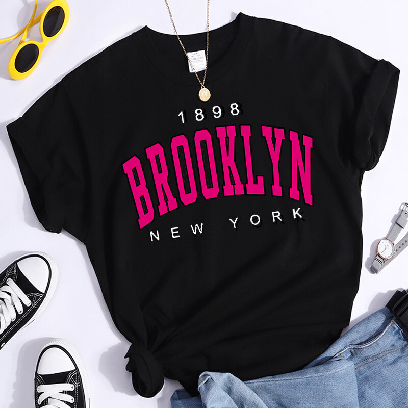BROOKLNY-T-shirt feminina com letra, tops femininos harajuku legais para senhoras, camisa preta e branca, criativa e na moda, verão 2023