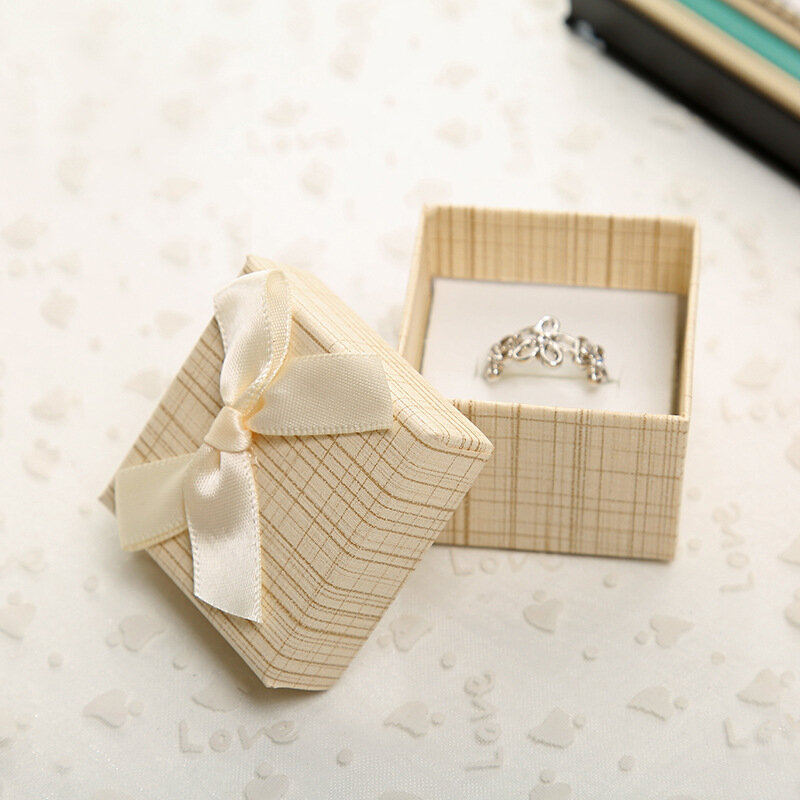 Caja de embalaje de joyería con lazo para propuesta de cumpleaños, caja de regalo cuadrada de cartón para pendientes, anillo y collar de boda