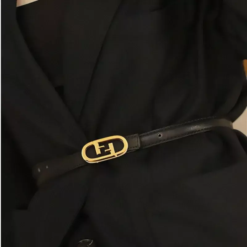 Cintura da donna di moda di design alla moda Versatile semplice fibbia scorrevole di marca di lusso cintura femminile regalo per le donne 2024 cintura a catena