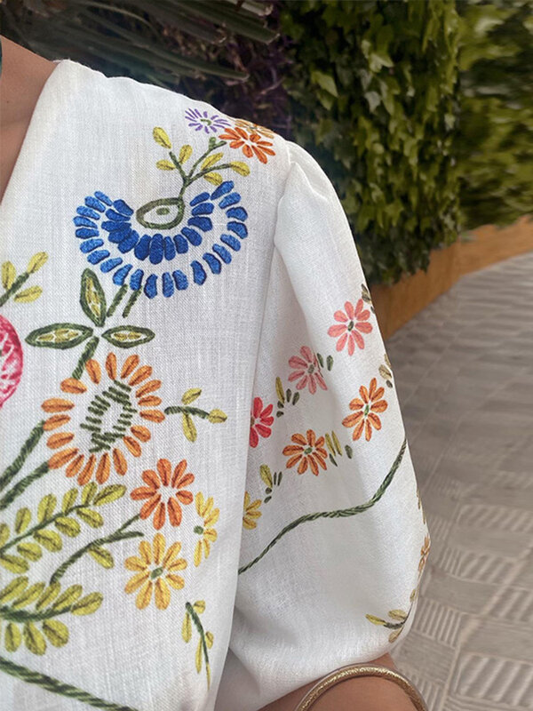Modna kokardka damska koszula z nadrukiem koronki 2024 z krótki bufiasty rękaw dekoltem w szpic koszula damska wiosenno-letnim w stylu Casual, damska