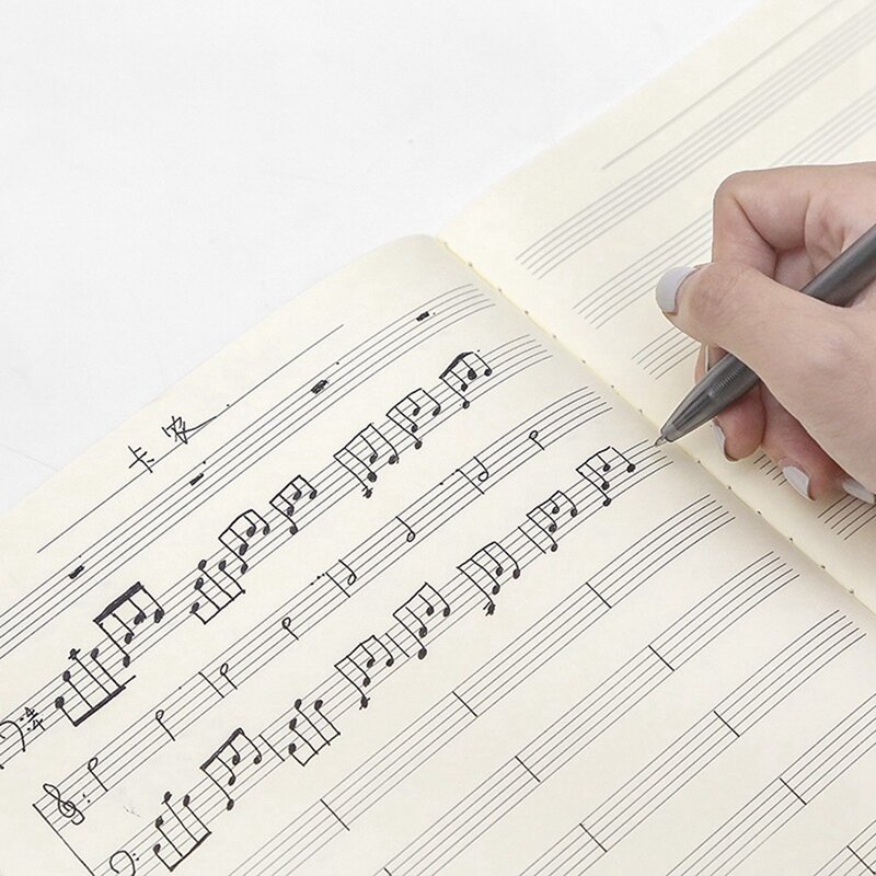 2x cinco linhas notas de música notebook guia de música pessoal stave notebook
