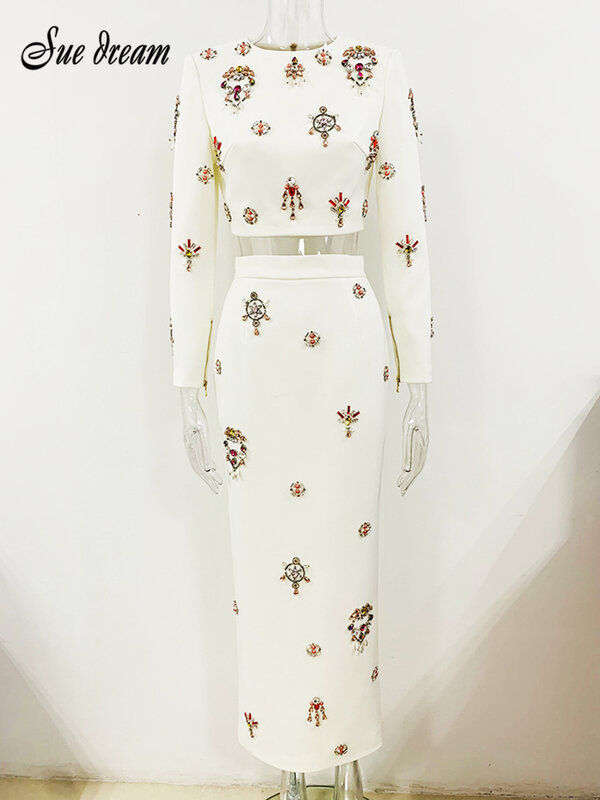 Женский комплект из двух предметов, короткий топ с длинными рукавами и длинная юбка с высокой талией и бусинами, лето 2024