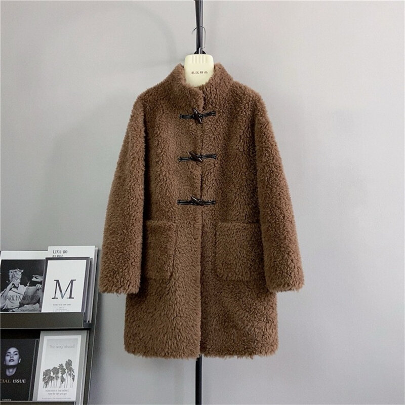 Jaket mantel wol domba PT432, jaket musim dingin tebal setengah panjang gesper klakson bulu domba kerah mantel wol domba 2023