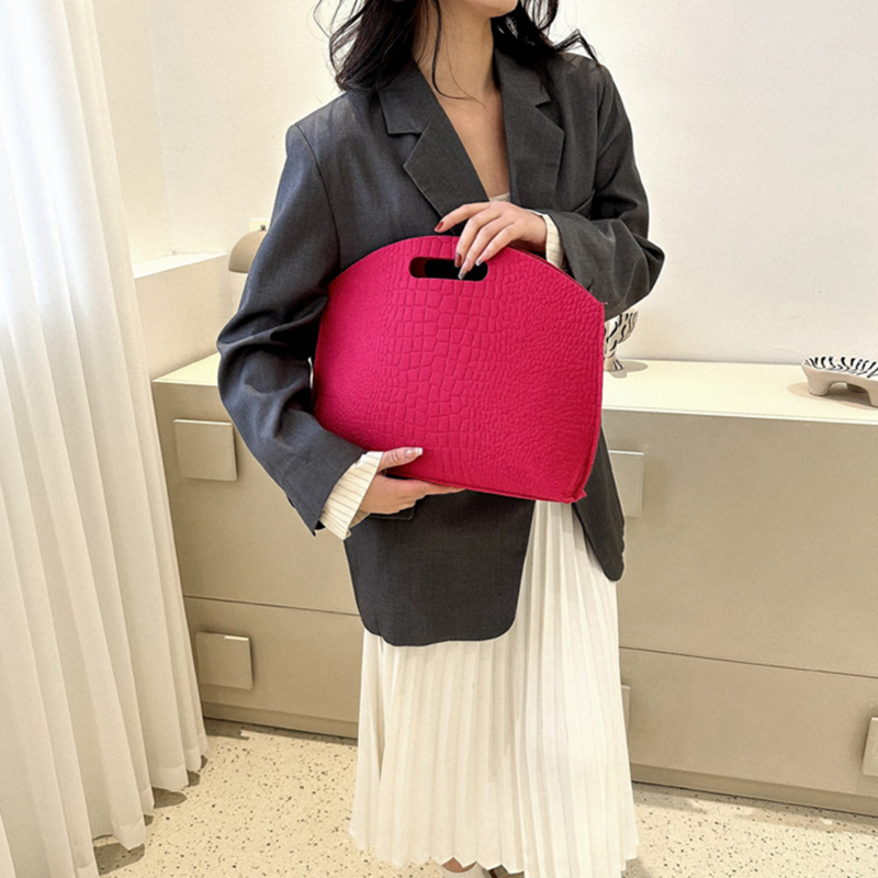 Casual Ladies Clutch Bag 2023 New Minimalism Handheld Envelope Bags Felt Indentation Handbag Solid Color Business Women's Bag