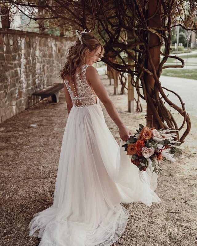 Vestido de novia de encaje con cuello en V profundo, vestidos de novia de tul, color marfil, talla grande, jardín campestre, ZJ016, 2023