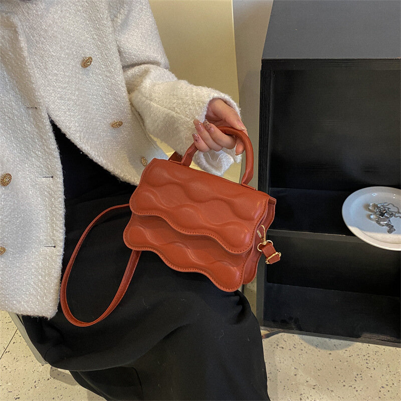 2023 neue Mode Weibliche Stern Kleine Quadratische Tasche frauen Mode Welle Muster Unregelmäßigen Handheld Damen Tasche Eine Schulter Handtasche