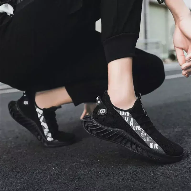 Soft Men Outdoor Fashion Sneakers scarpe vulcanizzate maschili scarpe da uomo leggere scarpe traspiranti Zapatillas Deportivas De Hombres