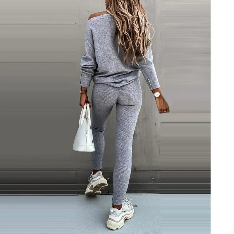 Women Suit Long Sleeved Hoodie And Trousers Two Piece Suit Solid Color Simplicity Leisure Fashion Feminine Sports Suit