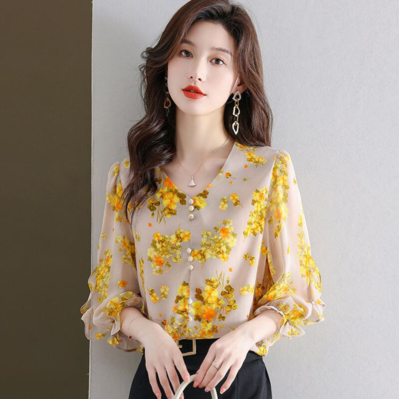 Vintage Printed V-Neck Butterfly Sleeve Chiffon Blouses Women Clothing 2024 Summer New Loose All-match Tops Office Lady Shirts