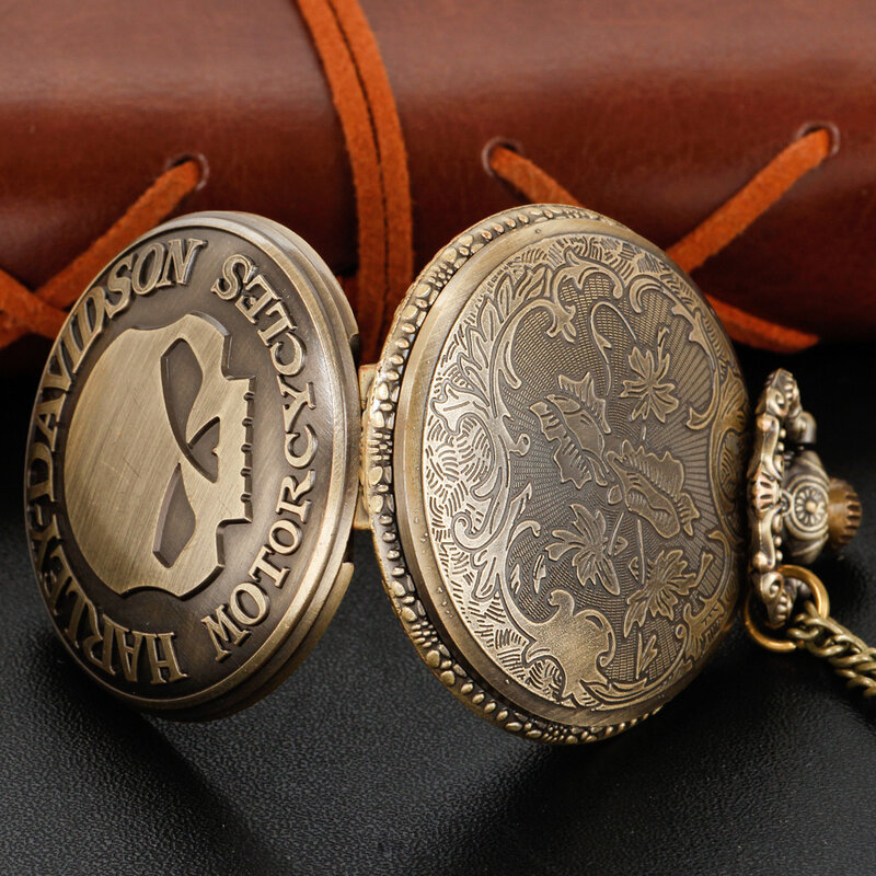 Ksatria klasik Denim keren pola tengkorak kuarsa jam saku bulat antik kualitas tinggi kalung baja liontin perhiasan hadiah