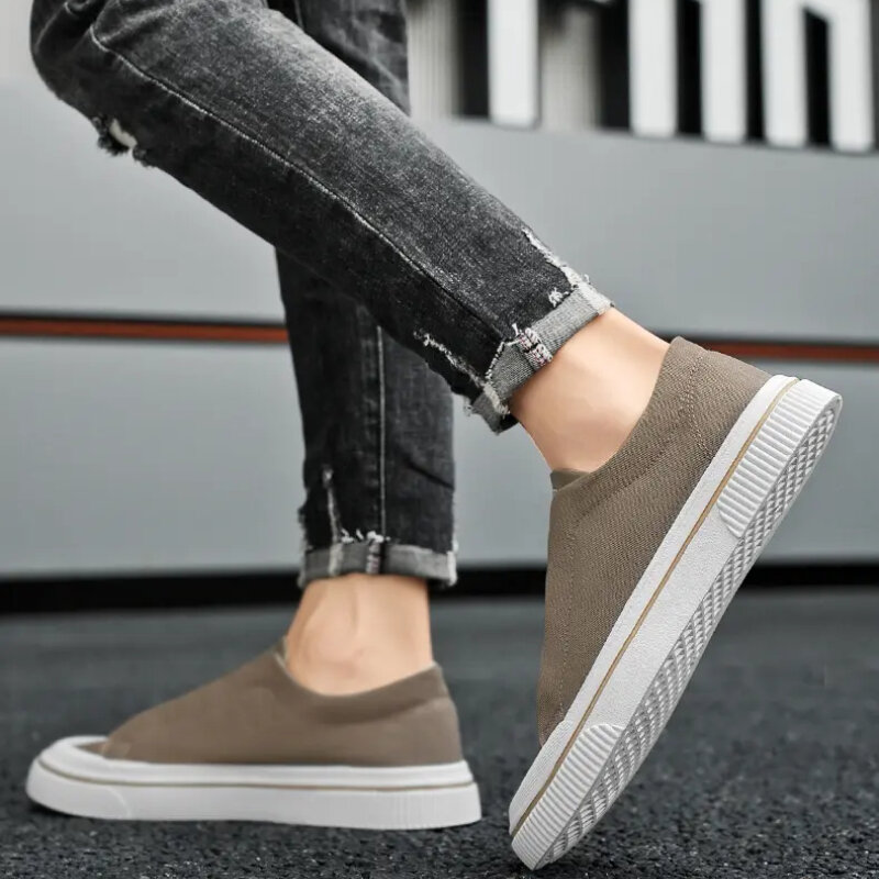Men's Low Top Canvas Shoes Summer Round Toe Soft Bottom Solid Colour Flats Comfortable Thick Sole Casual Walking Sneakers