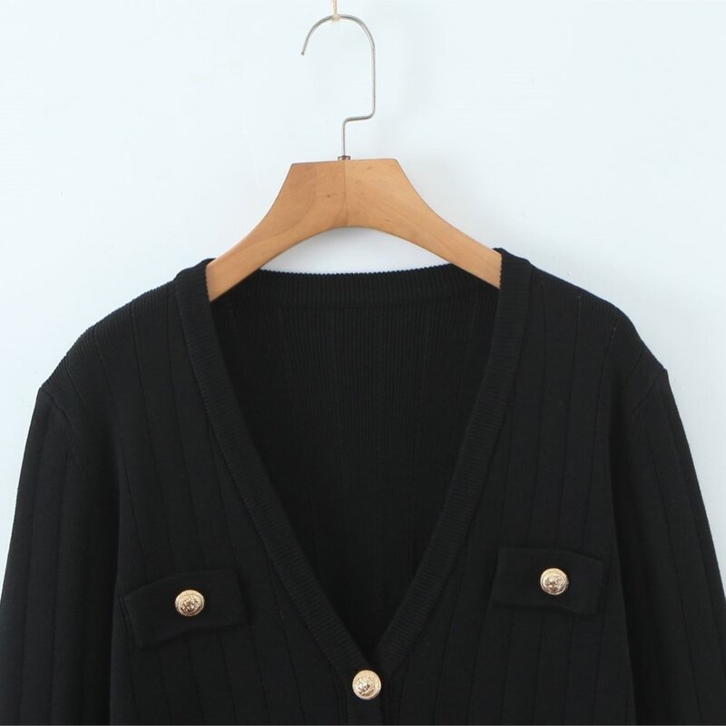 2023 Autumn Good Quality Clothes Women Cardigan Sweater Plus Size Gold Buckle V-Neck Commuter Knitted Jacket Fashion Curve
