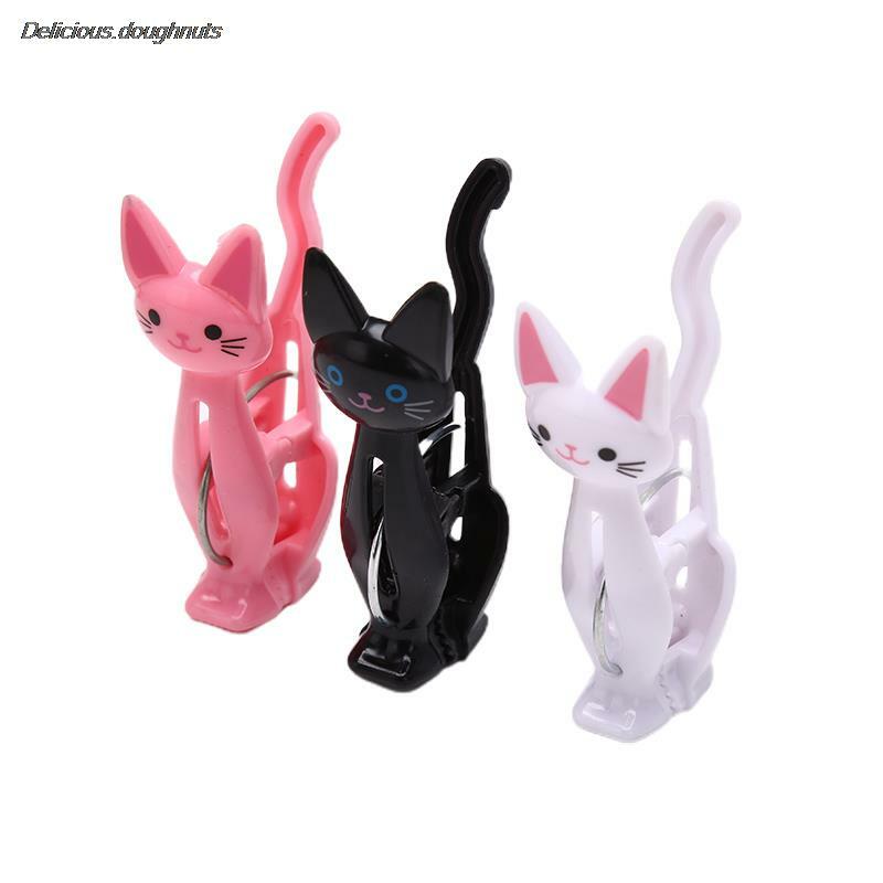 4Pcs Cute Cats Plastic Clips Clothes Pegs Clothespins Cartoon Beach Towel Clips Bed Sheet Socks Windproof Laundry Pins